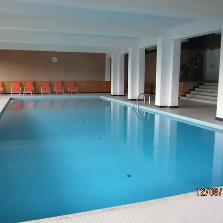 Cransalpin Apartament *